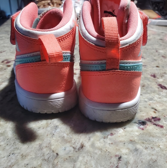 Jordan - Picture 2 of 6